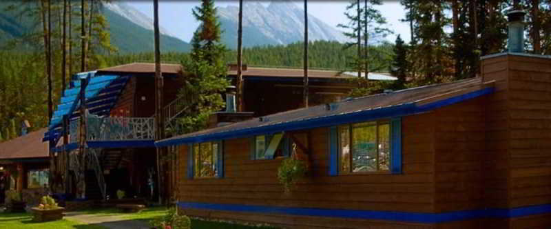 ג'ספר Sunwapta Falls Rocky Mountain Lodge מראה חיצוני תמונה