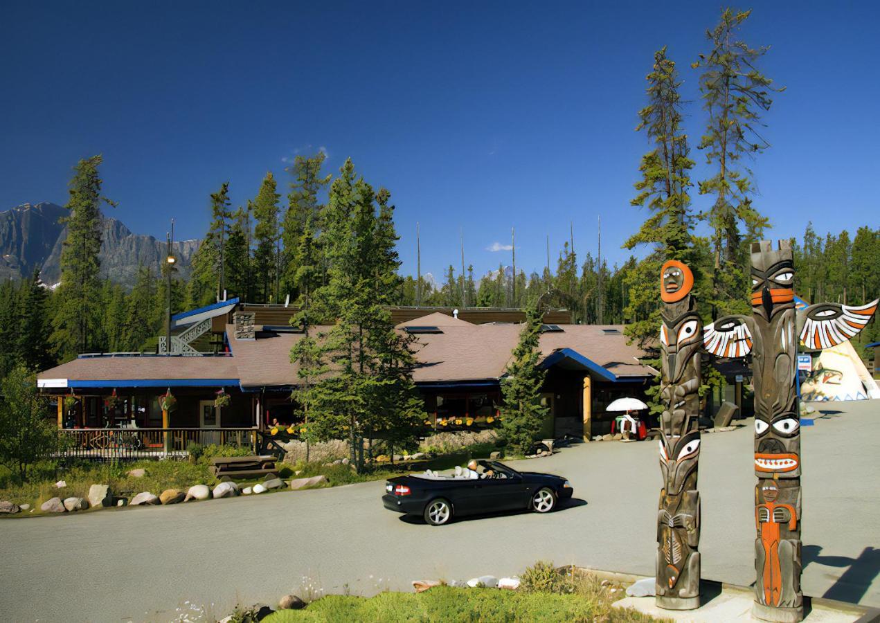 ג'ספר Sunwapta Falls Rocky Mountain Lodge מראה חיצוני תמונה