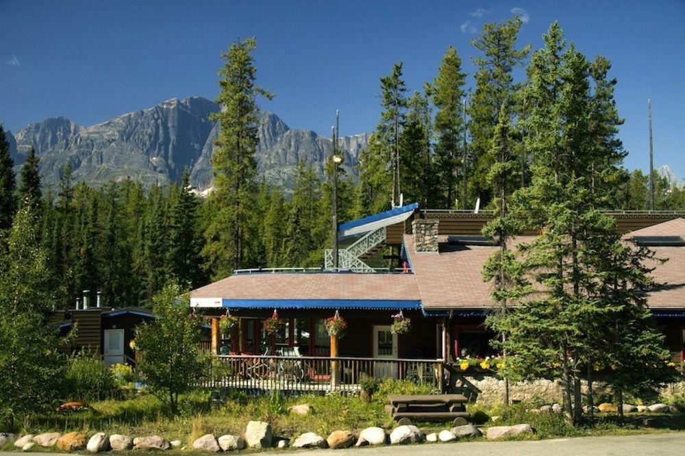 ג'ספר Sunwapta Falls Rocky Mountain Lodge מראה חיצוני תמונה