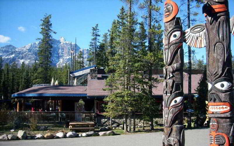 ג'ספר Sunwapta Falls Rocky Mountain Lodge מראה חיצוני תמונה