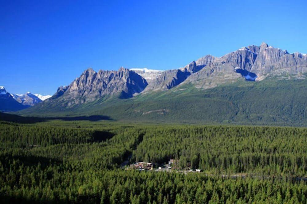ג'ספר Sunwapta Falls Rocky Mountain Lodge מראה חיצוני תמונה