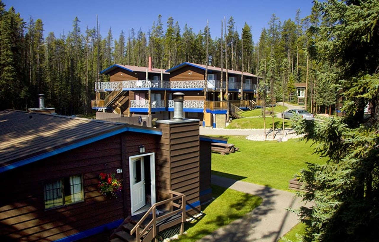 ג'ספר Sunwapta Falls Rocky Mountain Lodge מראה חיצוני תמונה